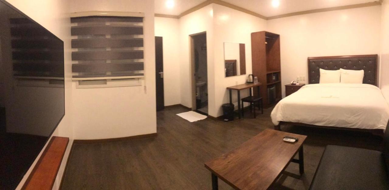 Balibago Hotel Angeles Exterior photo